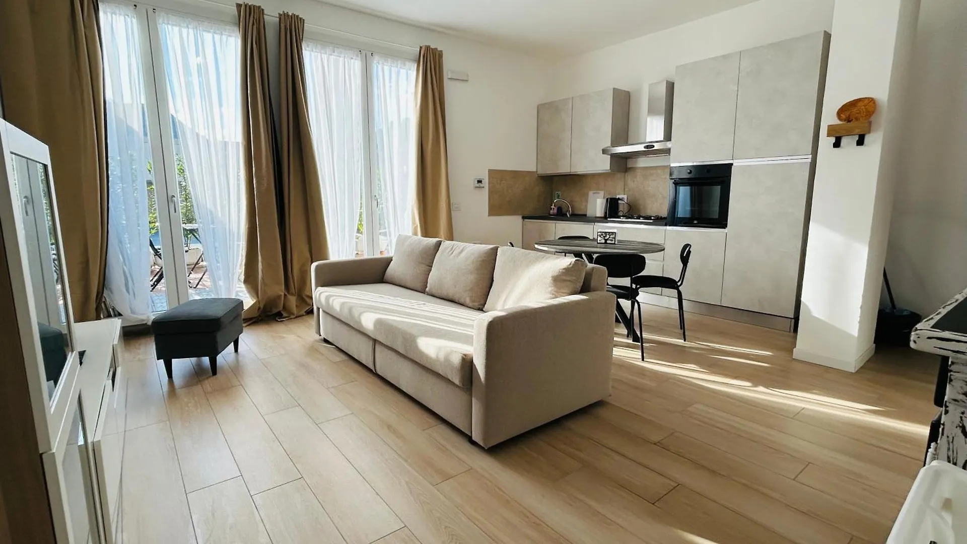 Borromini Apt Como-Cernobbio location